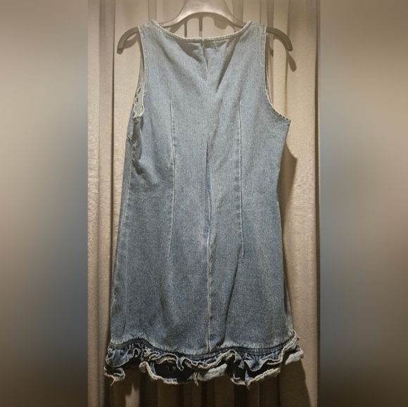 Dress - Picture 2 of 2